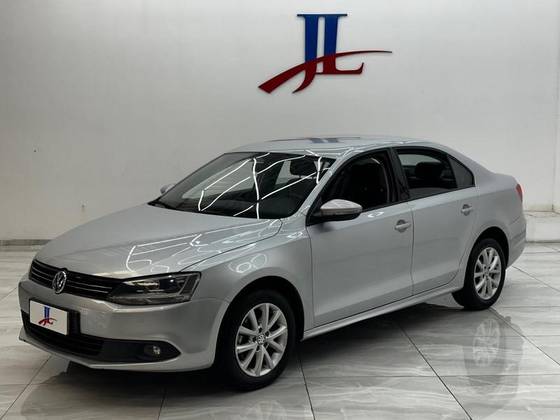 VOLKSWAGEN JETTA 2.0 COMFORTLINE FLEX 4P MANUAL